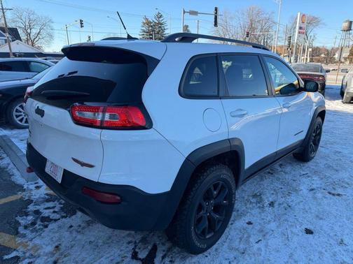 2015 Jeep Cherokee Sport