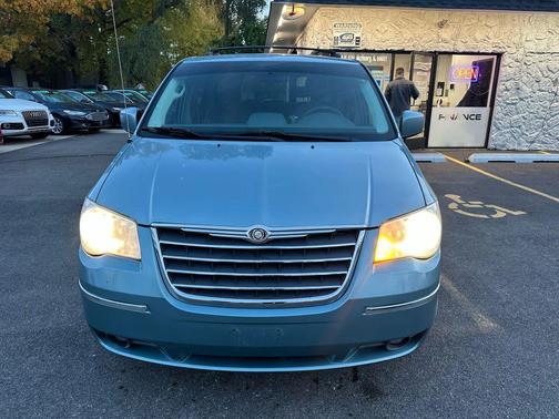 2008 Chrysler Town & Country Touring