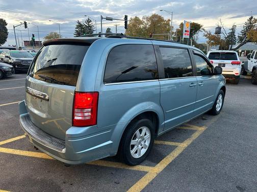 2008 Chrysler Town & Country Touring