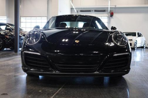 2018 Porsche 911 Carrera
