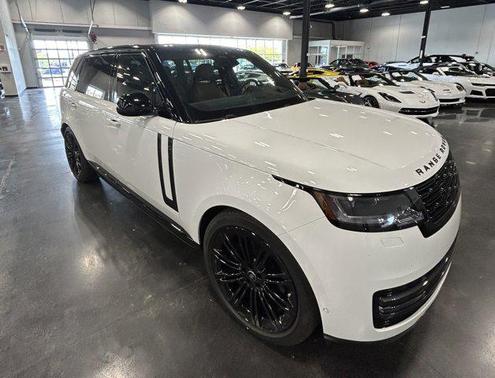 2025 Land Rover Range Rover P400 SE 7 Seat