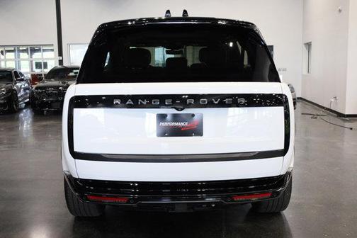 2025 Land Rover Range Rover P400 SE 7 Seat