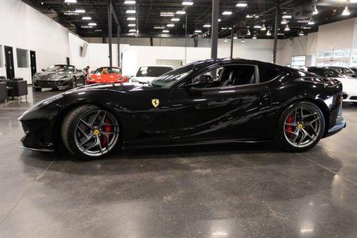 Nero Daytona Metallic 2019 Ferrari 812 Superfast Base