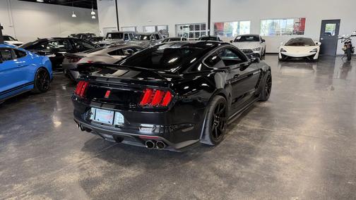 Shadow Black 2018 Ford Shelby GT350R Base