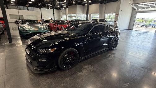 Shadow Black 2018 Ford Shelby GT350R Base