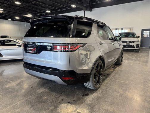 2023 Land Rover Discovery P360 S R-Dynamic