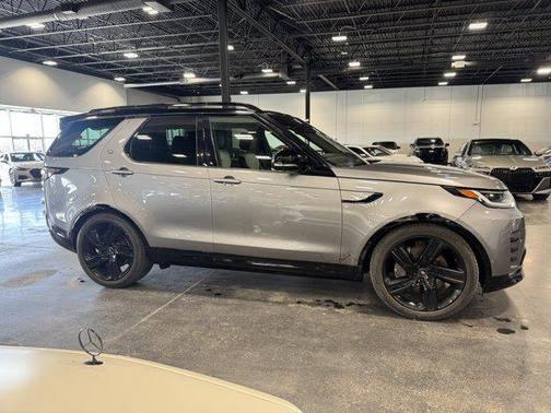 2023 Land Rover Discovery P360 S R-Dynamic