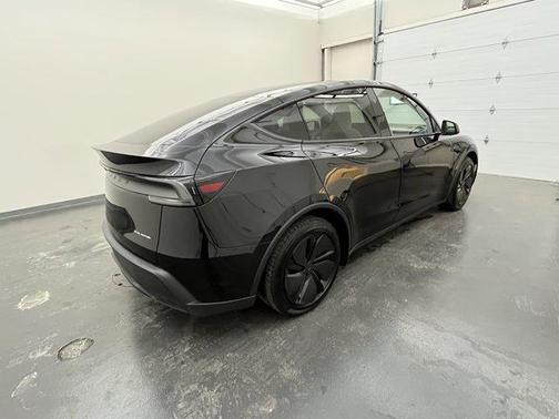 2026 Tesla Model Y Premium All-Wheel Drive