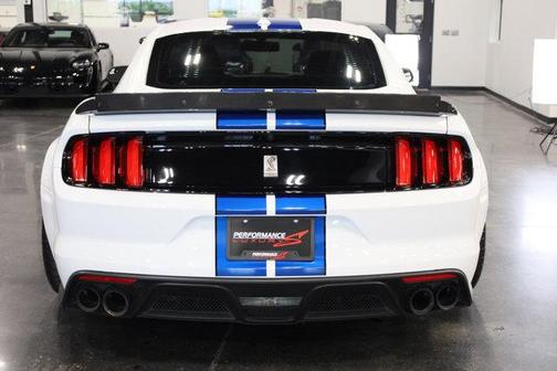 2017 Ford Shelby GT350 Base