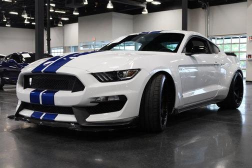2017 Ford Shelby GT350 Base