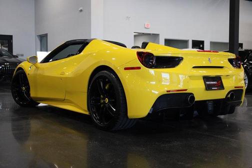 2018 Ferrari 488 Spider Base
