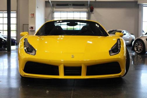 2018 Ferrari 488 Spider Base