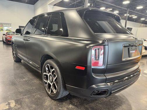 2022 Rolls-Royce Cullinan Black Badge