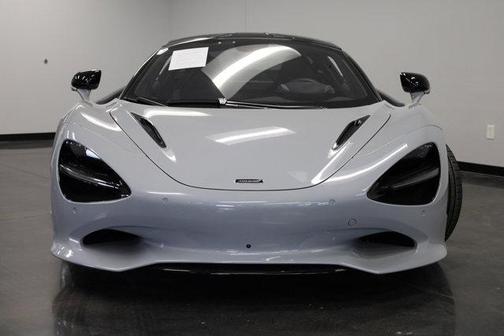 2025 McLaren 750S Coupe