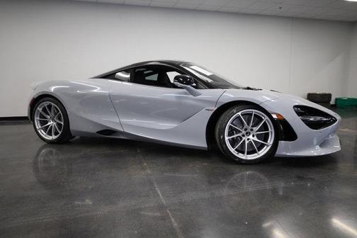 2025 McLaren 750S Coupe