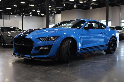 Grabber Blue Metallic 2022 Ford Shelby GT500 Base