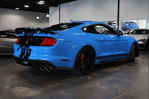Grabber Blue Metallic 2022 Ford Shelby GT500 Base