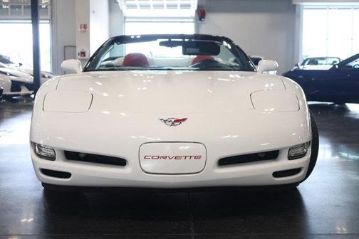 2000 Chevrolet Corvette Base