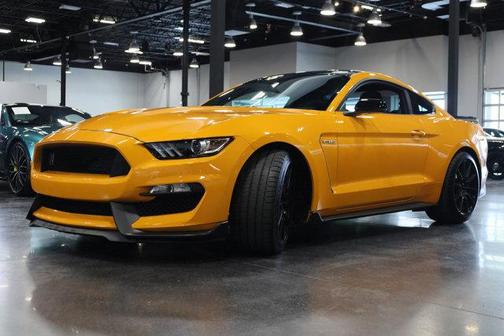2018 Ford Shelby GT350 Base