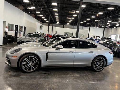2018 Porsche Panamera 4S