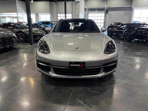 2018 Porsche Panamera 4S