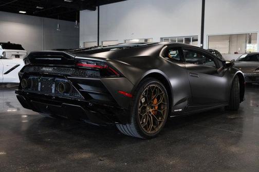 2022 Lamborghini Huracan EVO Coupe RWD