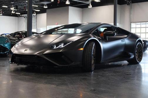 2022 Lamborghini Huracan EVO Coupe RWD