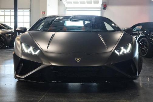 2022 Lamborghini Huracan EVO Coupe RWD