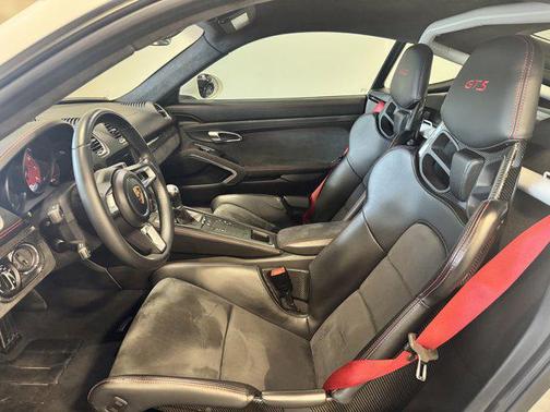 2019 Porsche 718 Cayman GTS
