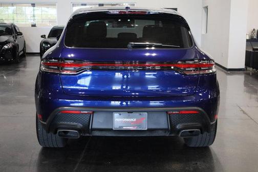 2022 Porsche Macan Base