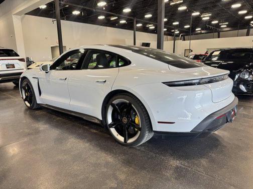 2020 Porsche Taycan Turbo S