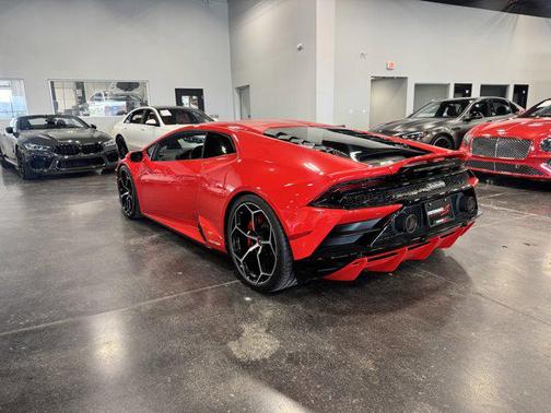 Rosso Efesto Special Metallic 2020 Lamborghini Huracan EVO Base