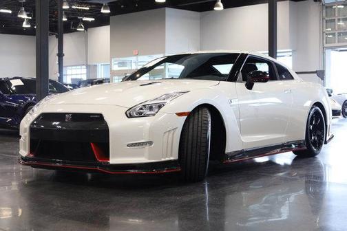 2016 Nissan GT-R Premium