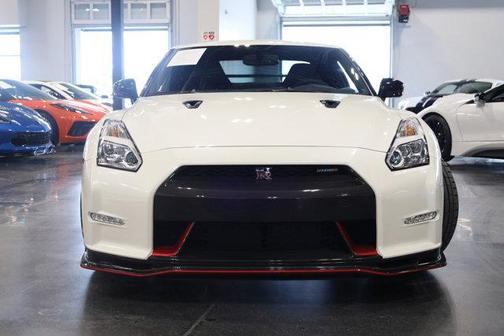 2016 Nissan GT-R Premium