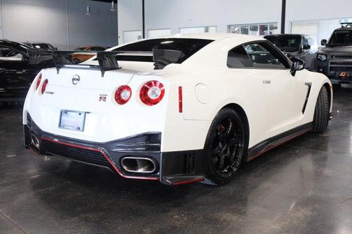 2016 Nissan GT-R Premium