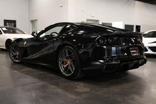 Nero Daytona Metallic 2019 Ferrari 812 Superfast Base