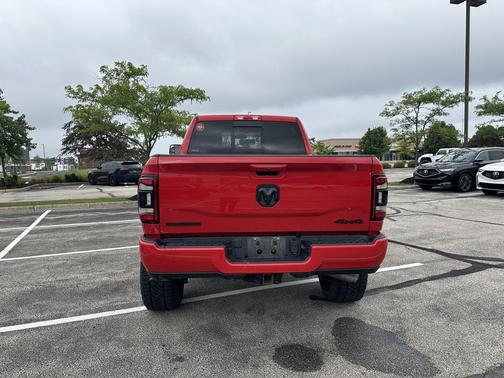 Flame Red Clearcoat 2022 RAM 2500 Big Horn Crew Cab 4x4 6'4' Box