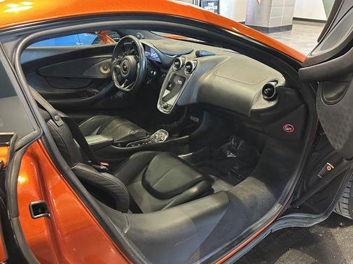 2018 McLaren 570S Base