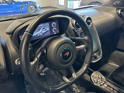 2018 McLaren 570S Base