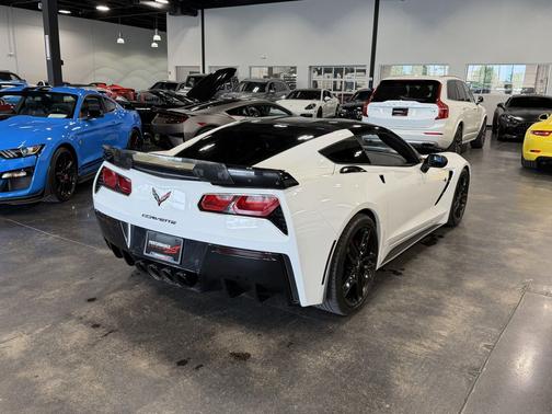 Arctic White 2016 Chevrolet Corvette Stingray Z51