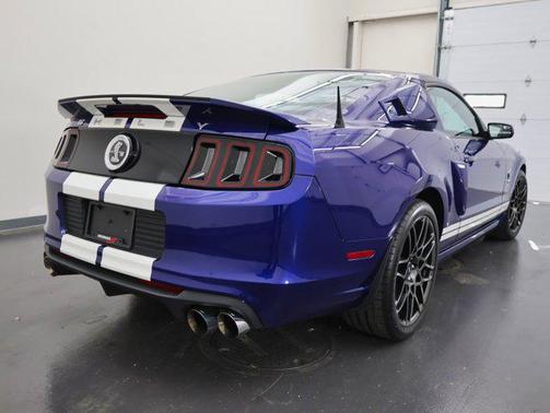 2013 Ford Shelby GT500 Base