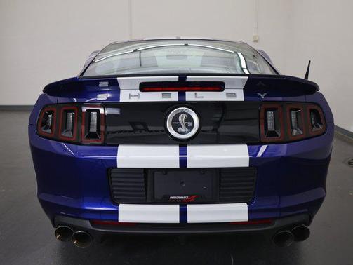 2013 Ford Shelby GT500 Base