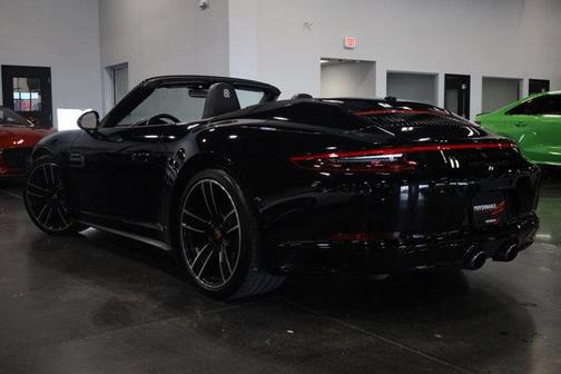 2017 Porsche 911 Carrera 4S Cabriolet