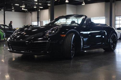2017 Porsche 911 Carrera 4S Cabriolet
