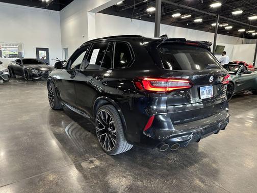 Black Sapphire Metallic 2022 BMW X5 M Base