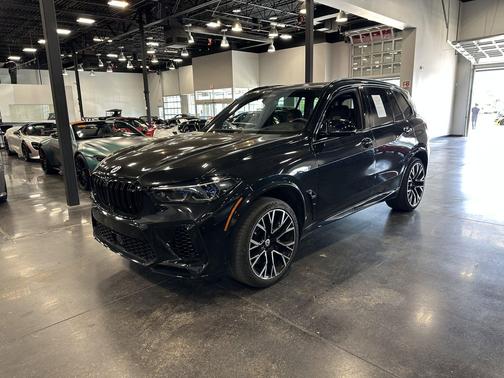 Black Sapphire Metallic 2022 BMW X5 M Base