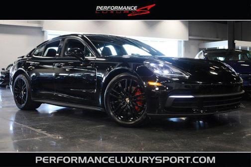 2018 Porsche Panamera 4