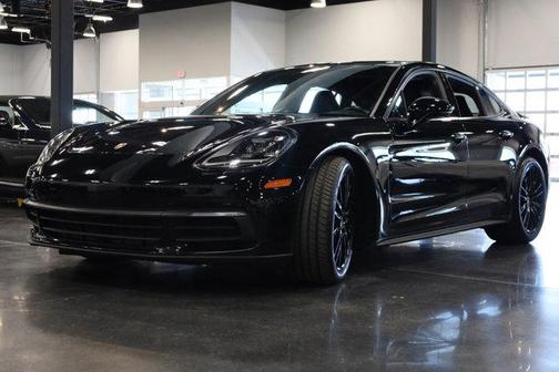 2018 Porsche Panamera 4