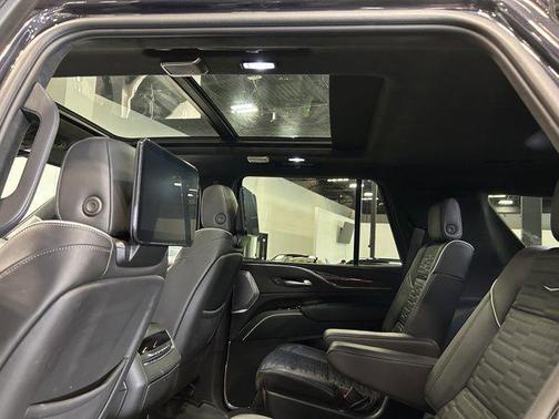 2023 Cadillac Escalade Sport Platinum