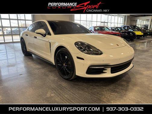 2018 Porsche Panamera 4S